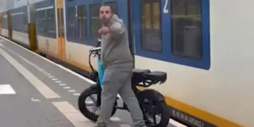 VIDEO: Man op fatbike wordt trein uitgezet door conducteur: flinke discussie barst los