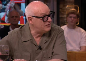 Bom onder VI: Gijp haalt uit naar Derksen: “Die oude man weet niet meer waar de kracht van het programma ligt”