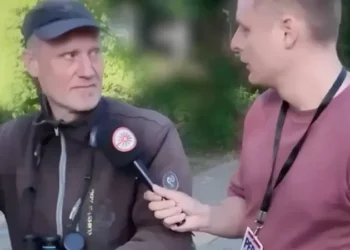 VIDEO: Journalist zoekt Volkert van der Graaf op en deelt de beelden