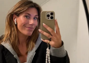 FOTO: Malou Petter verrast volgers met spontane terrasfoto