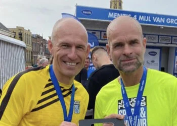 BAAS: Arjen Robben doet rondje hardlopen op vrije zondag om kinderen in beweging te krijgen