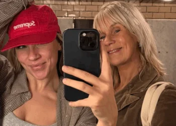 FOTO: Deze foto van Juultje Tieleman op de Amsterdamse grachten laat weinig aan de verbeelding over