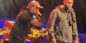 VIDEO: Flinke vechtpartij in het publiek bij Lil Kleine: zo lost ie het op!