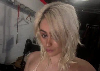 OEF: Zangeres Bente deelt backstage foto’s bij de Vrienden van Amstel