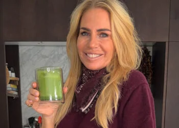 OEF: Ellemieke Vermolen poseert in bikini op het strand en volgers staan perplex