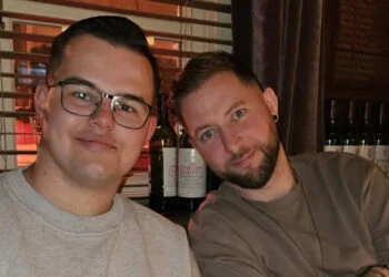 Dit is de prachtige vriendin van Darts-finalist Gian van Veen