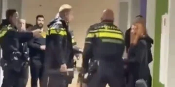 Schokkende beelden: zwangere vrouw hard tegen de grond gewerkt door agent