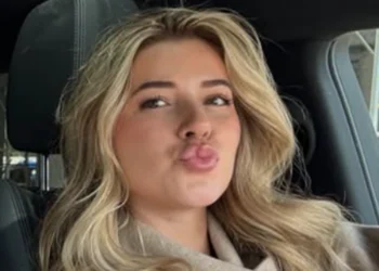 FOTO’S: Jade Anna zorgt voor opschudding met Intimissimi lingerie shoot