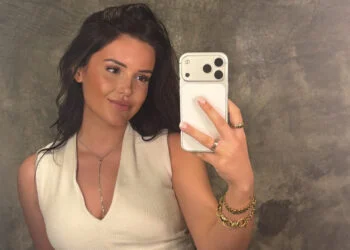 Winnares De Bondgenoten laat zich zien: Senna Strauss scoort met opvallende bikinifoto