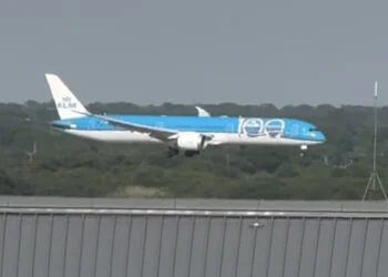 VIDEO: Zo arriveert het Nederlands elftal in Amerika voor het WK 2026