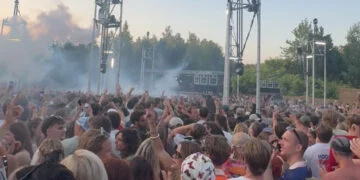 BIZAR: Dit betaal je bij festival Wildeburg 2026 voor een kleine ijskoffie