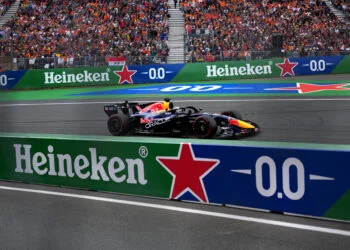 Max Verstappen gecrasht Zandvoort