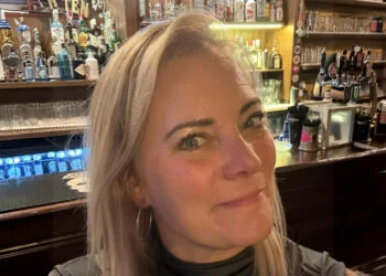 B&B Vol Liefde-Eveline gespot met déze omstreden Winter Vol Liefde-kandidaat
