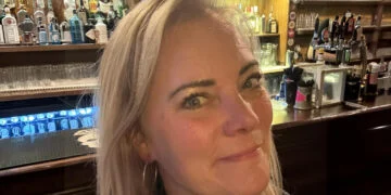 B&B Vol Liefde-Eveline gespot met déze omstreden Winter Vol Liefde-kandidaat